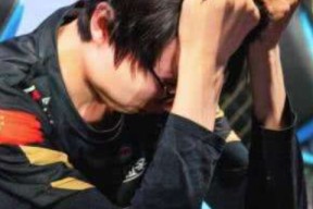 Rookie迎来七赛季出色发挥，西班牙队观众热烈欢呼！